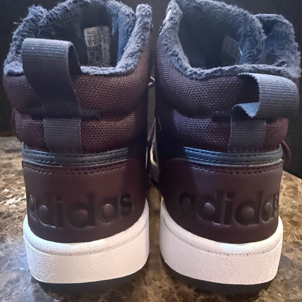 adidas. Womens Hoops 3.0 Mid Trainers Womens. Shadow Maroon. Size 11. - Picture 11 of 12